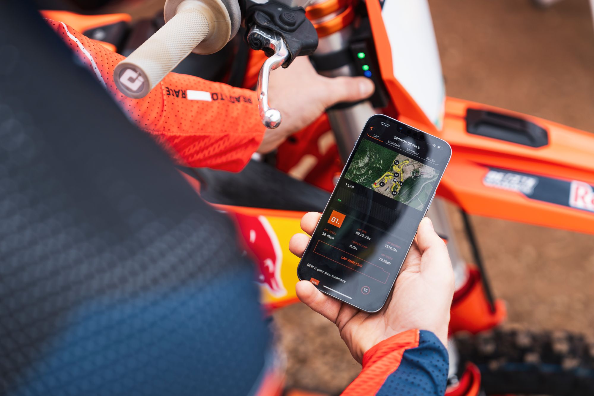 KTM Connectivity Unit Offroad : la technologie au service de la performance - KTM