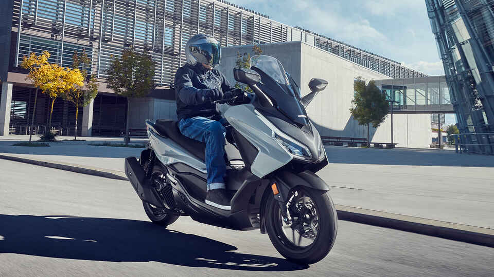 Honda lance des promos agressives sur les scooters Forza pour mars 2026 - Honda