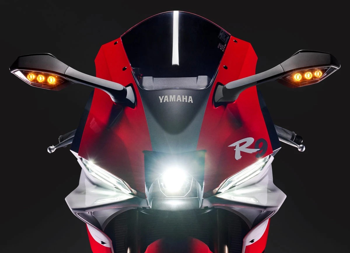 Yamaha_900_R9_70_th_anniversary-4.jpg
