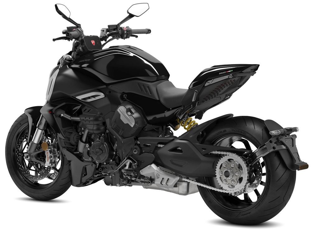 Ducati Diavel V4