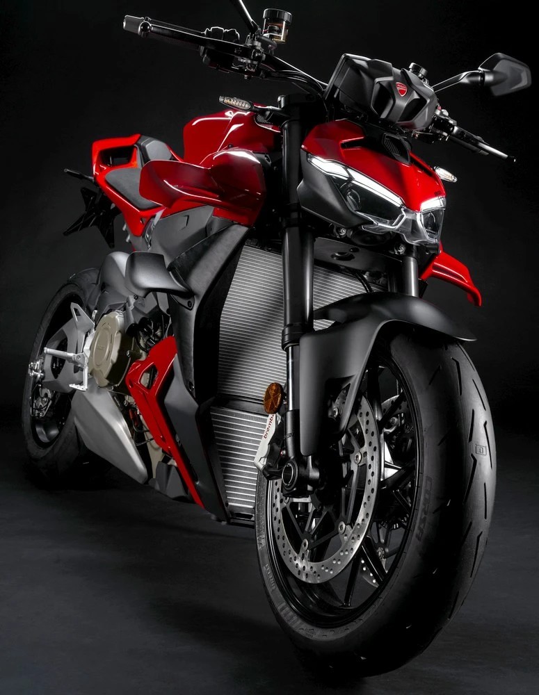 Ducati 1100 Streetfighter V4