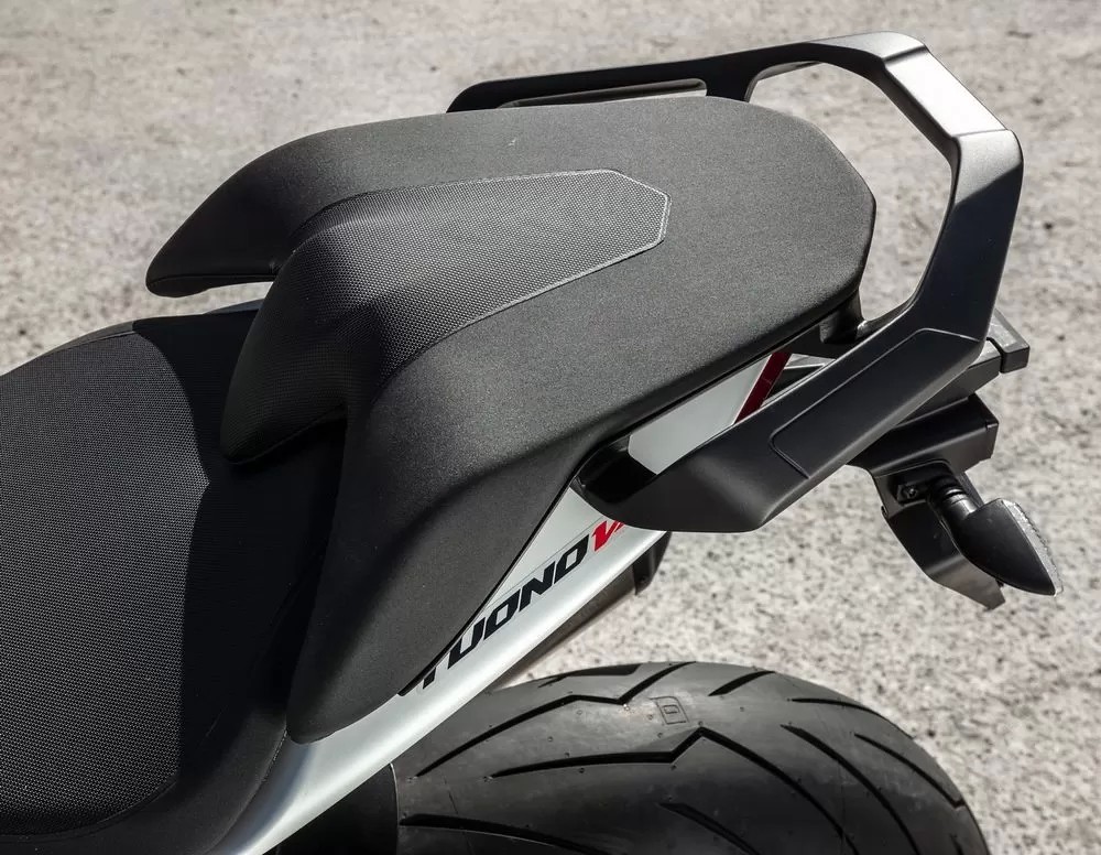 Aprilia 1100 Tuono V4