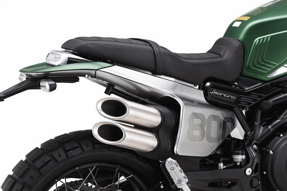 Benelli 800 Leoncino Trail