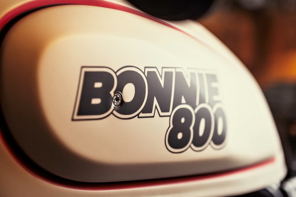 Ipone 800 Bonnie