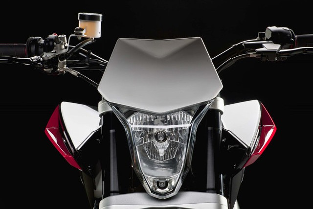 Husqvarna NUDA 900 R